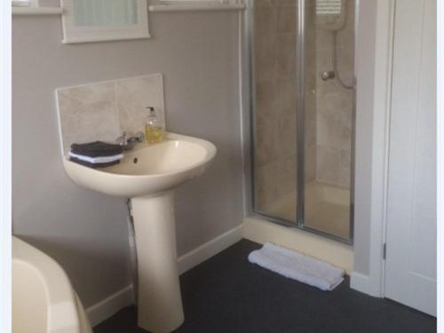 Bexhill-on-Sea B&B The Little Garth חדר תמונה